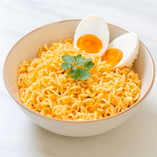 NOODLES: INDOMIE & EGG