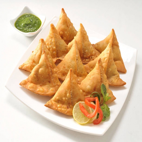 SNACKS: SAMOSA